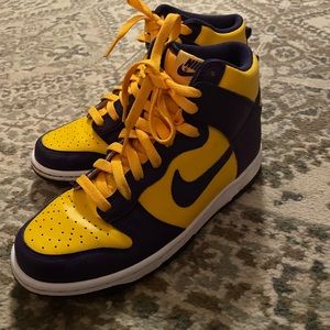 Nike high duke sneakers size 6 yellow & purple